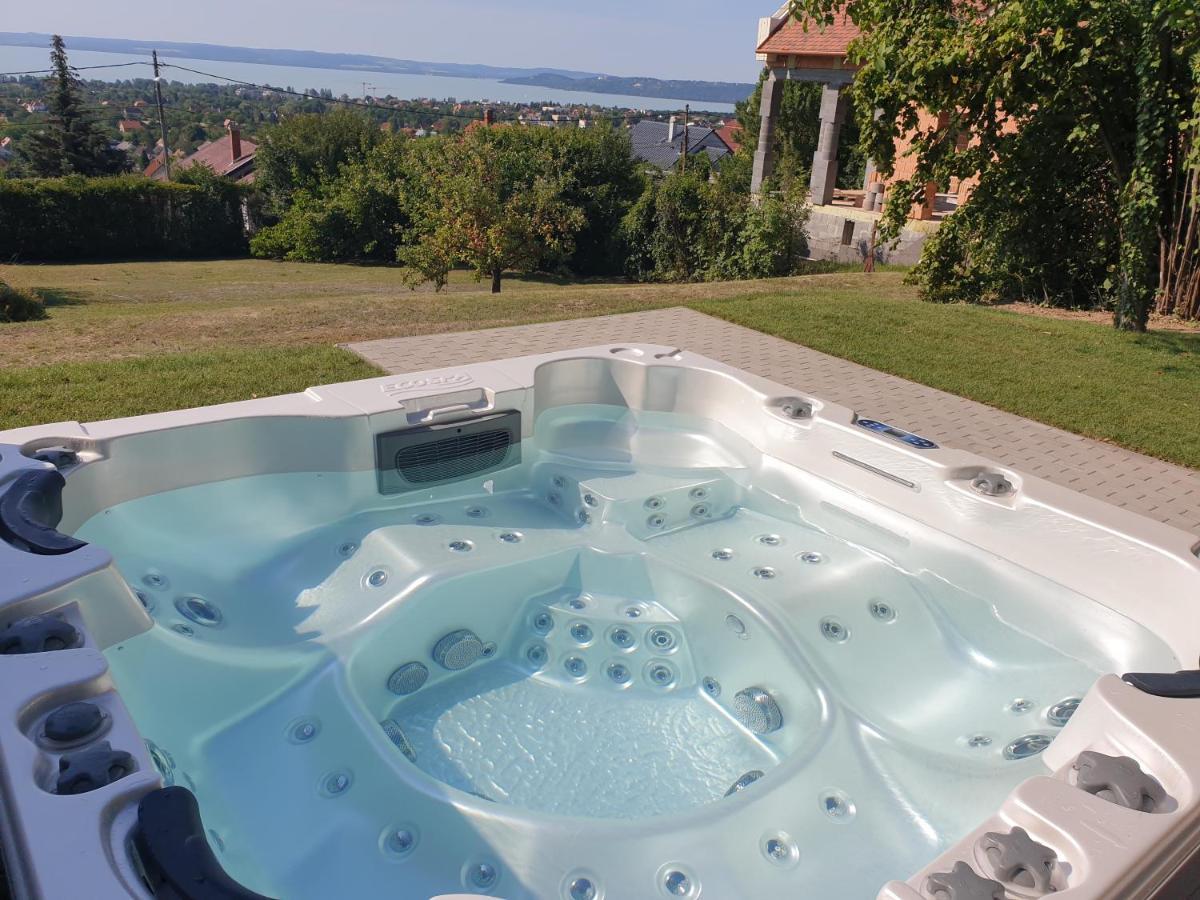 Lakeview Apartments Balatonfuered Kültér fotó