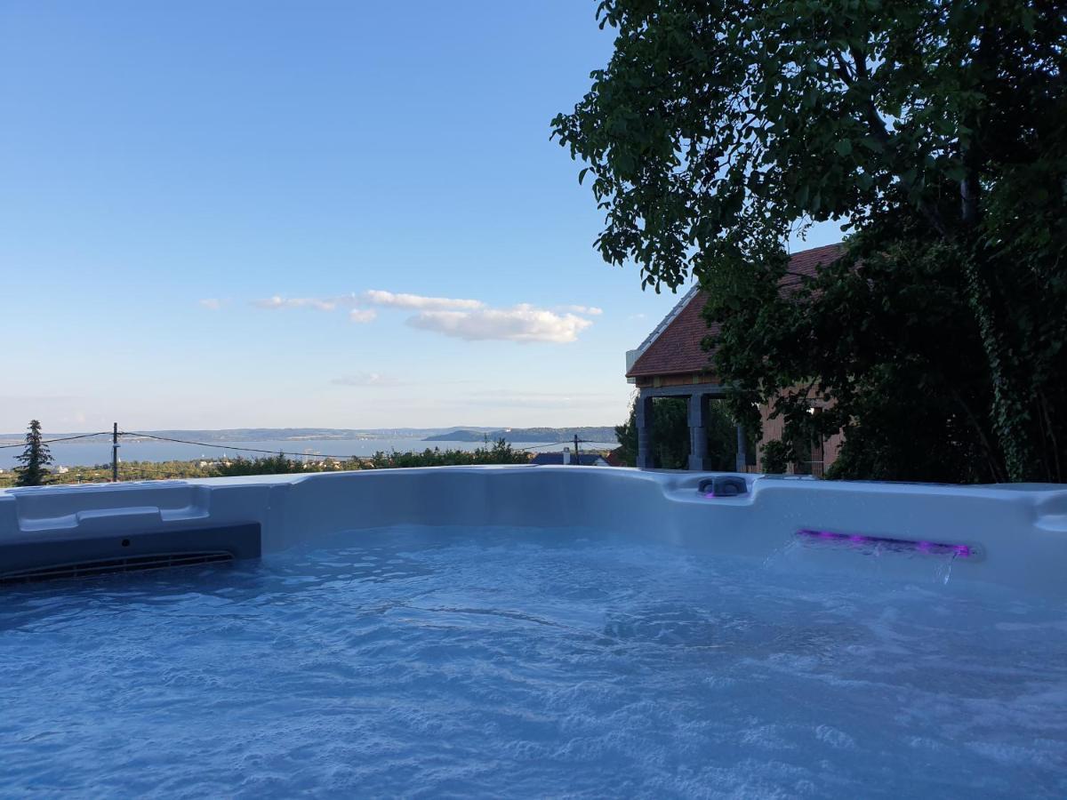 Lakeview Apartments Balatonfuered Kültér fotó
