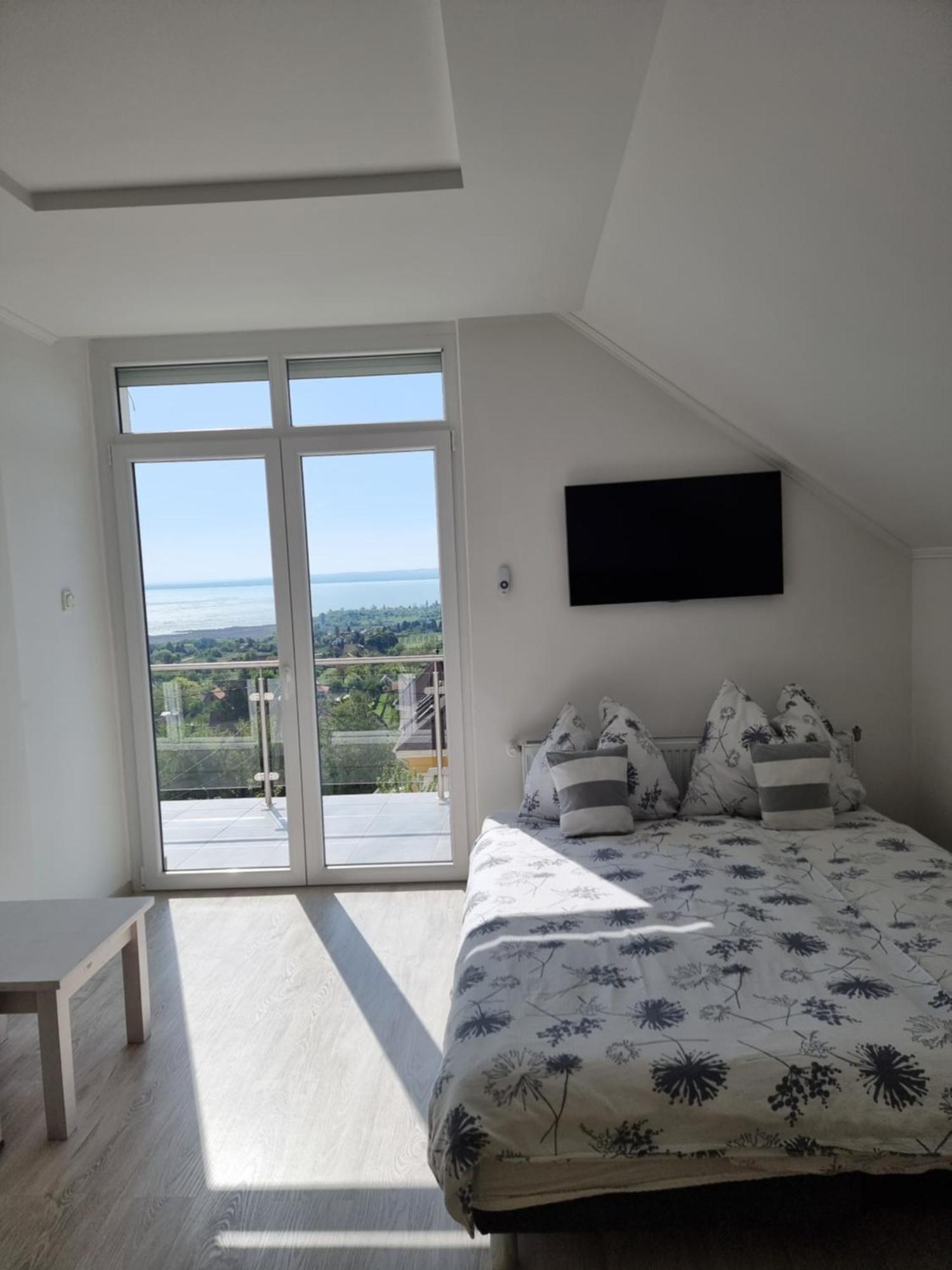 Lakeview Apartments Balatonfuered Kültér fotó