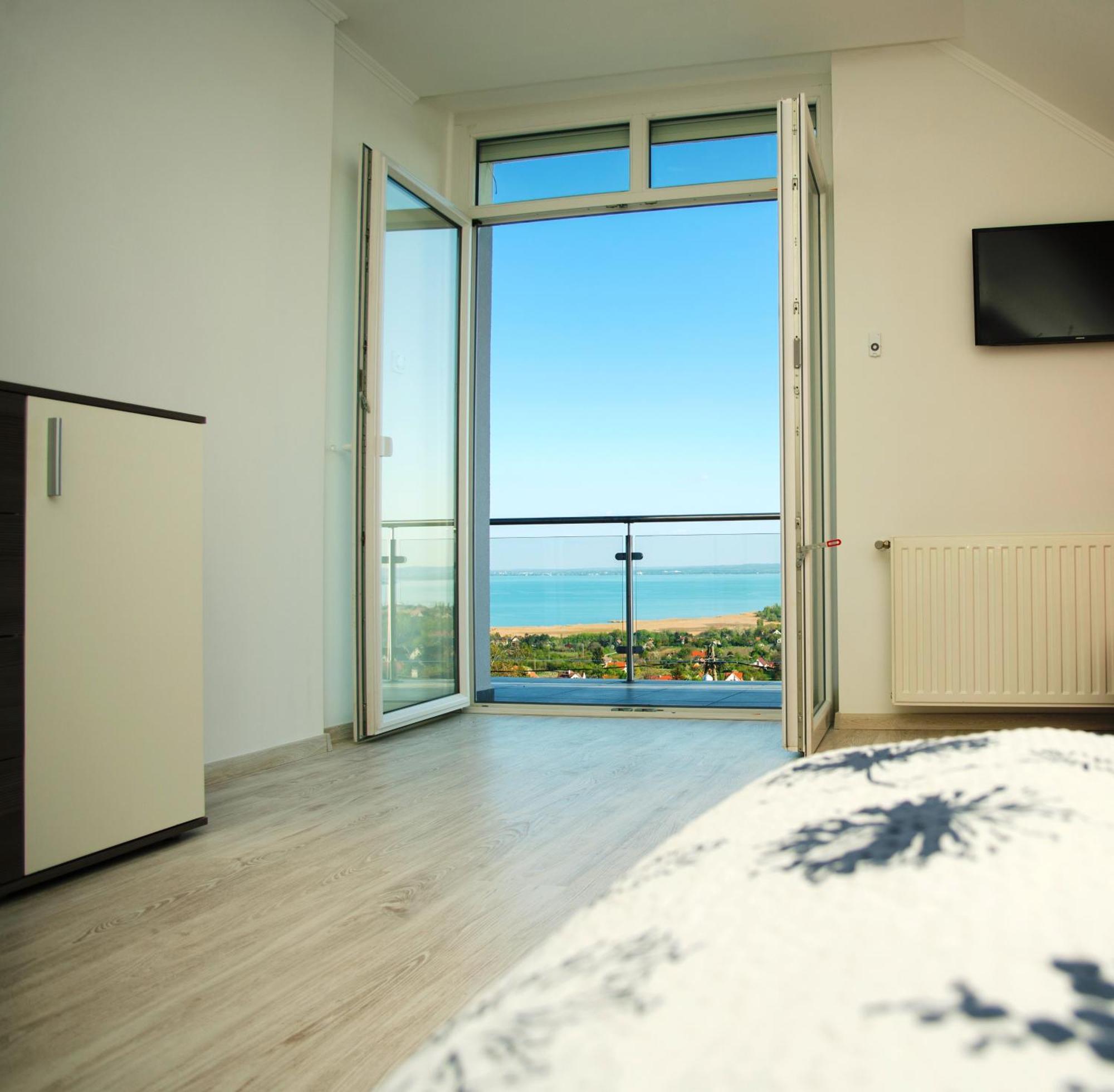 Lakeview Apartments Balatonfuered Kültér fotó