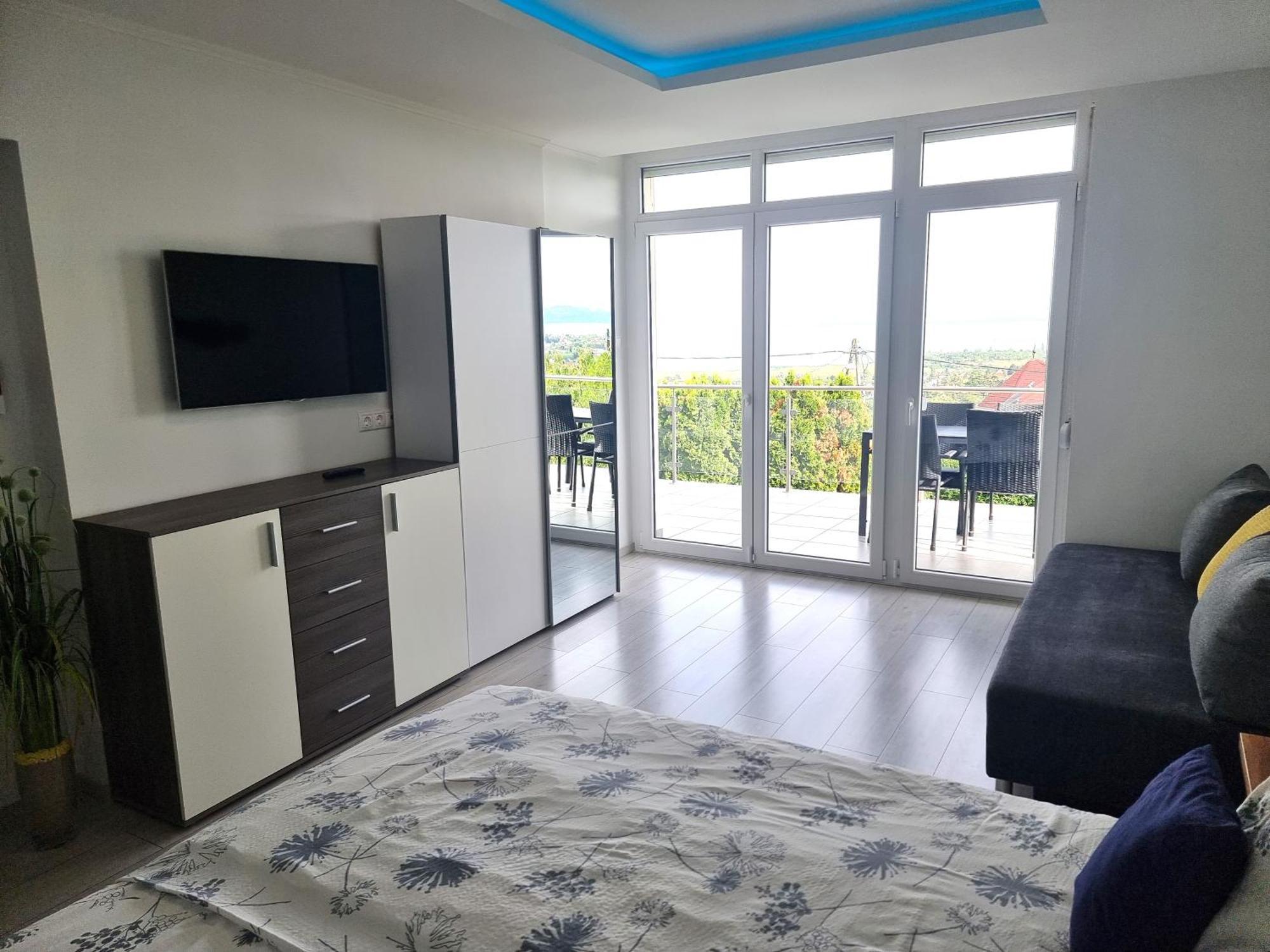 Lakeview Apartments Balatonfuered Kültér fotó