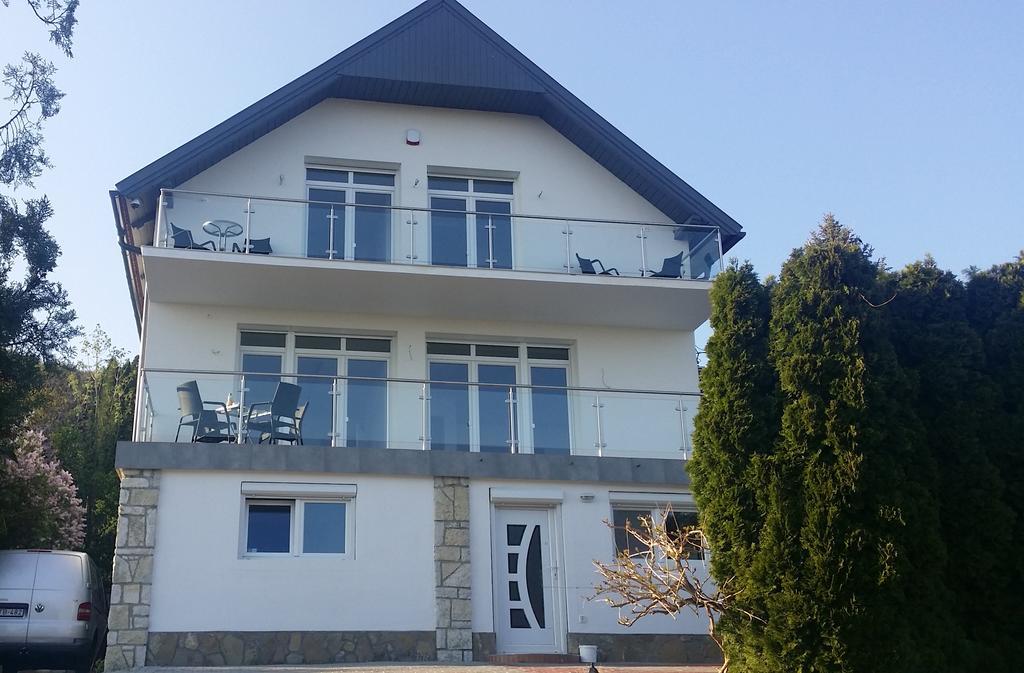 Lakeview Apartments Balatonfuered Kültér fotó